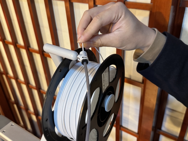 install filament in the tube