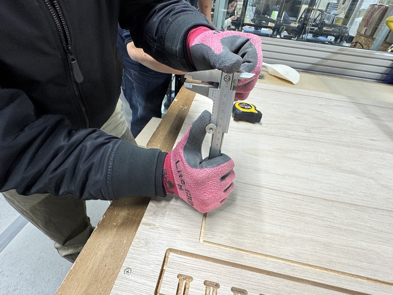 depth measurement by caliper