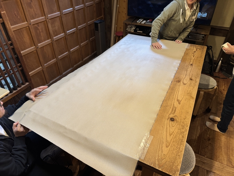 covering table