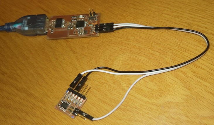 echo board-UPDI programmer-connetion