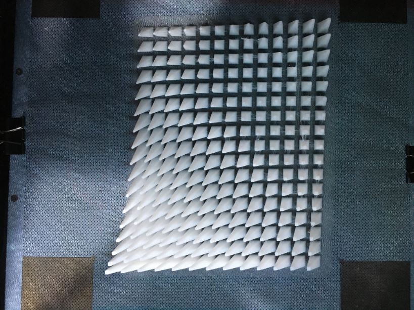 Field of 3D printed spikes