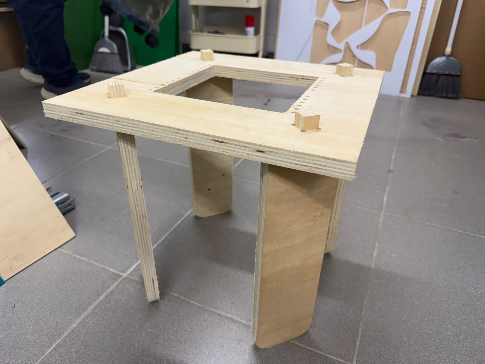 Final assembled table